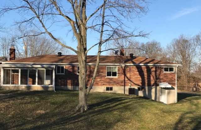 9448 Hadley Dr Gallery 3