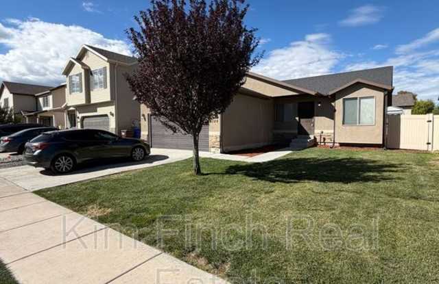 2389 Hitching Post Dr - 2389 Hitching Post Drive, Eagle Mountain, UT 84005