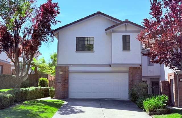Charming and Move-in Ready, 3BD/2.5BA, Two-Story Townhome in Canyon Green at Canyon Lakes in San Ramon- Available NOW! photos photos