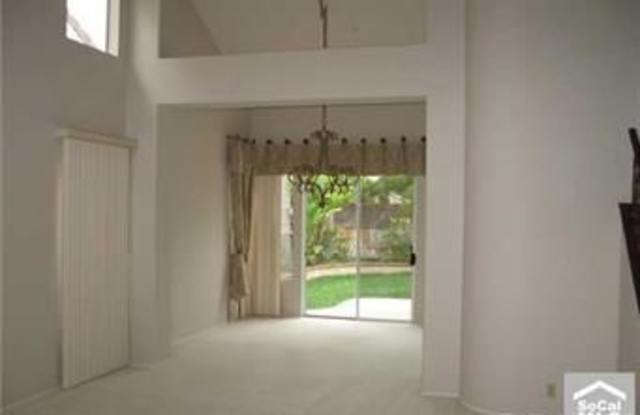 1522 Via Tulipan Gallery 2