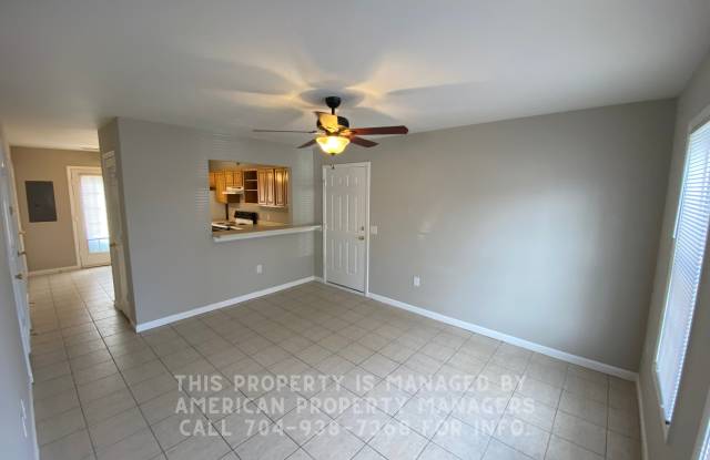 501 Martin Cir Apt D Gallery 2