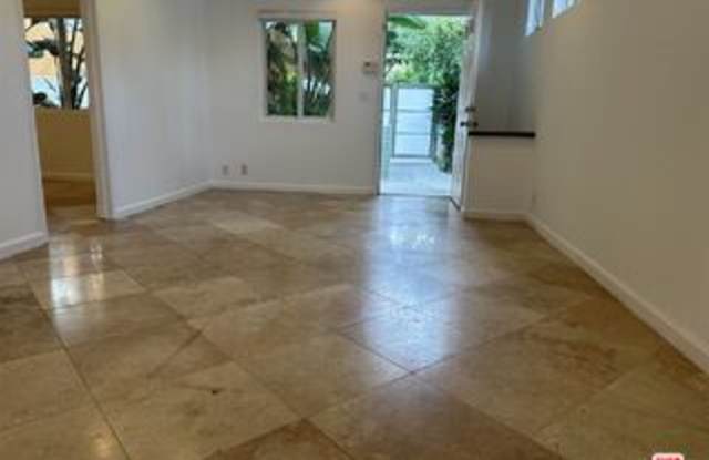 2454 Penmar Avenue photos photos
