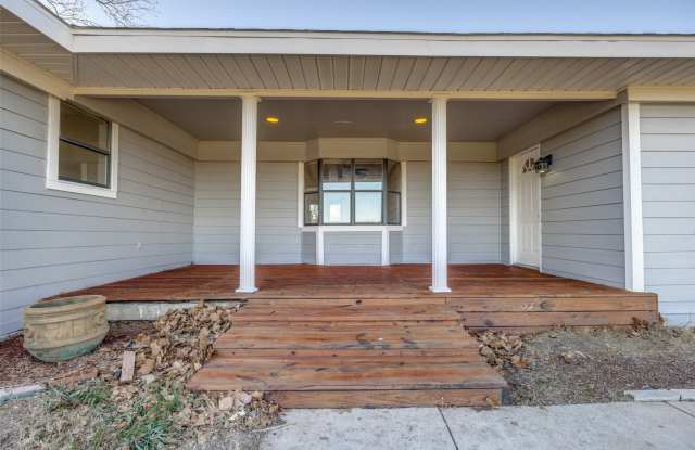 226 Glen Meadows Drive Gallery 2