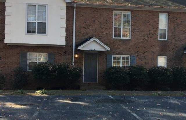 Great NW RALEIGH location-2 brm 2 bath ~ Fully equipped kitchen with microwave-deck-wood burning fireplace photos photos