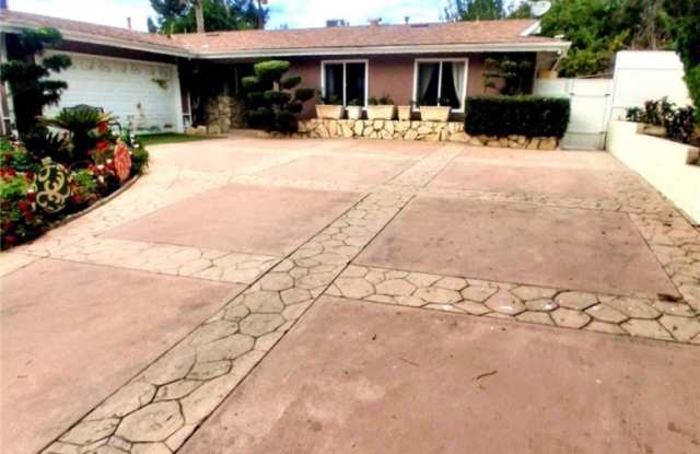 16331 Shamhart photos photos