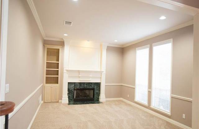 3027 Shadow Drive W Gallery 3