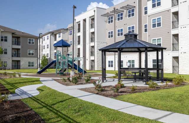 Twelve 620 Apartments - Affordable Housing photos photos