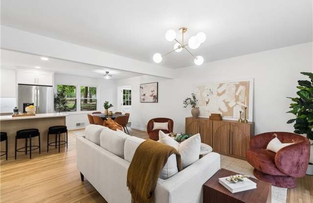 1303 Faraday Place Gallery 3