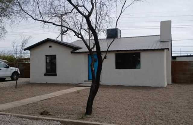 4150 E Camino De Palmas - 4150 East Camino De Palmas, Tucson, AZ 85711 4150 E Camino De Palmas - 4150 East Camino De Palmas, Tucson, AZ 85711