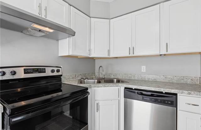 1011 Green Street photos photos