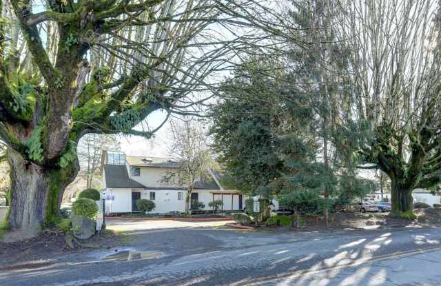 Very Nice 2 Bedroom Kent Valley Townhome, Great Location! photos photos