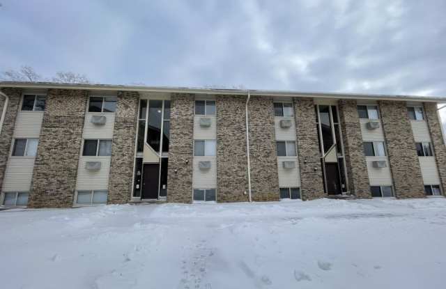 880 N Milwaukee Ave. photos photos