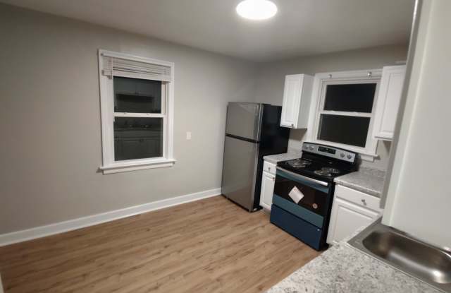 1287 West Ocean View Avenue - 3 photos photos