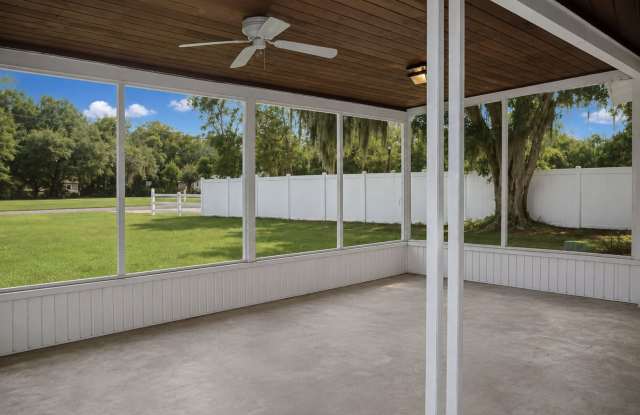 3 Bedroom, 1 Bathroom Home for Rent in Plant City! Gallery 4