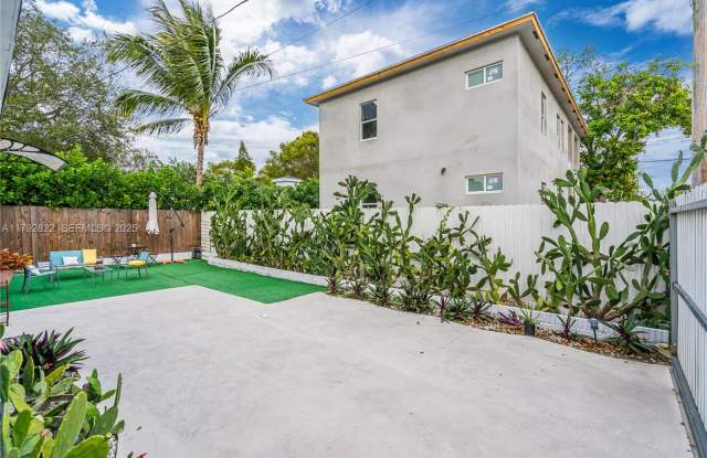 519 Northwest 52nd Street photos photos