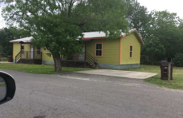 304 White Oak Street - A photos photos