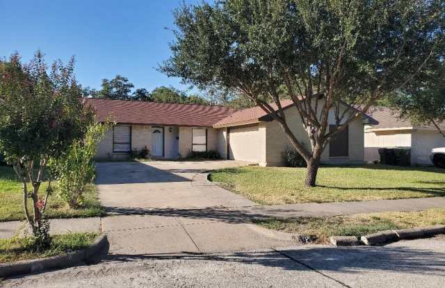 433 Clearfield Dr - 433 Clearfield Drive, Garland, TX 75043