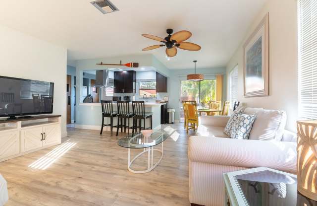 Charming furnished 2-Bed, 2-Bath Condo in 55+ Community near Siesta Key Gallery 4