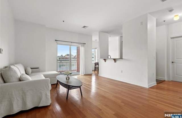 172 Culver Avenue 407 - 172 Culver Avenue, Jersey City, NJ 07305