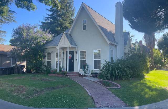 Cozy 2 bedroom bungalow home near UOP photos photos