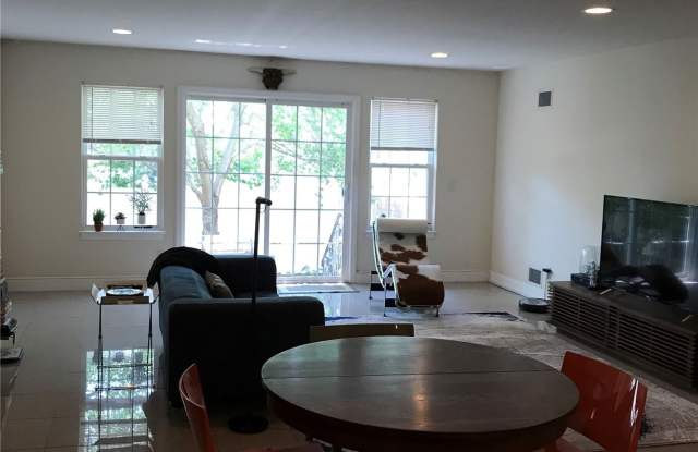 14 Yennicock Avenue Gallery 3