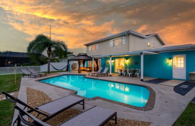 8425 Flagstone Drive - 8425 Flagstone Drive, Town 'n' Country, FL 33615