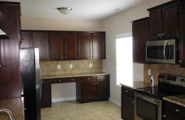 516 New Hanover Trail Gallery 4