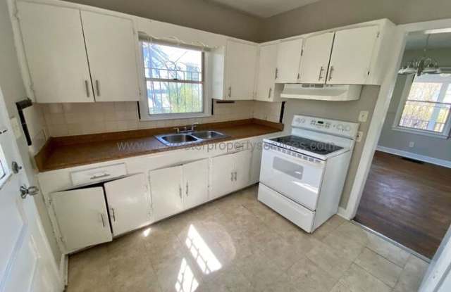 1587 Willowbrook Drive Southwest Gallery 2