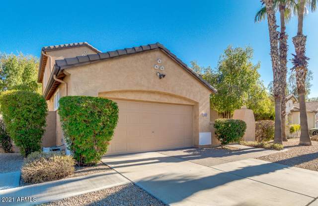 1533 S 173RD Drive Gallery 2