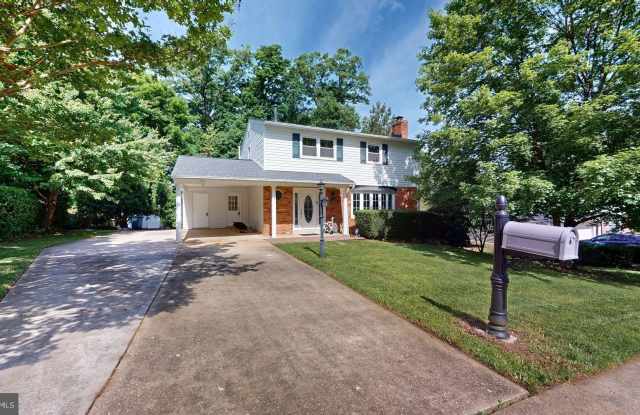 6602 GREENVIEW Lane - 6602 Greenview Lane, West Springfield, VA 22152