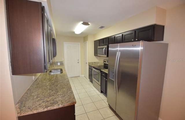 3417 FERNDELL DRIVE Gallery 3