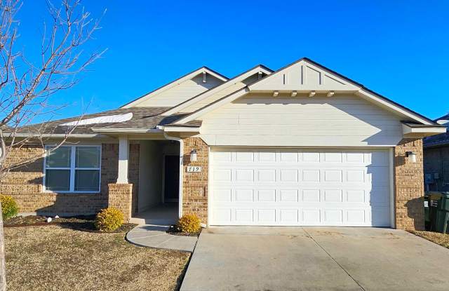 4 Bed/2 Bath in Norman photos photos