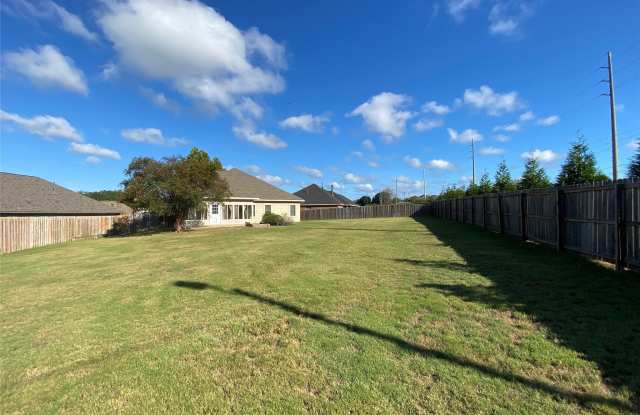 704 BRIARCLIFF Place Gallery 4
