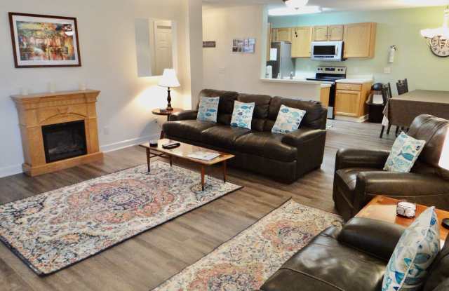 Gorgeous 3 Bed/2 Bath Fully Furnished Condo in the Heart of Murrells Inlet Available 9/13/24 - 4305 Lotus Court, Murrells Inlet, SC 29576