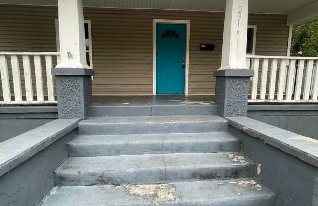 Spacious 3 Bedroom 1 Bath home available now! photos photos