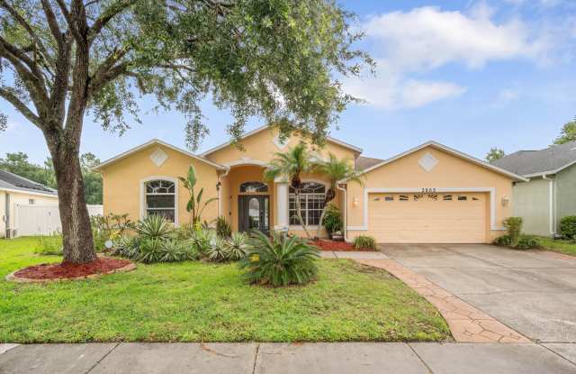 Spacious 4BR Pool Home with Jacuzzi in Desirable Grand Oaks Community! photos photos