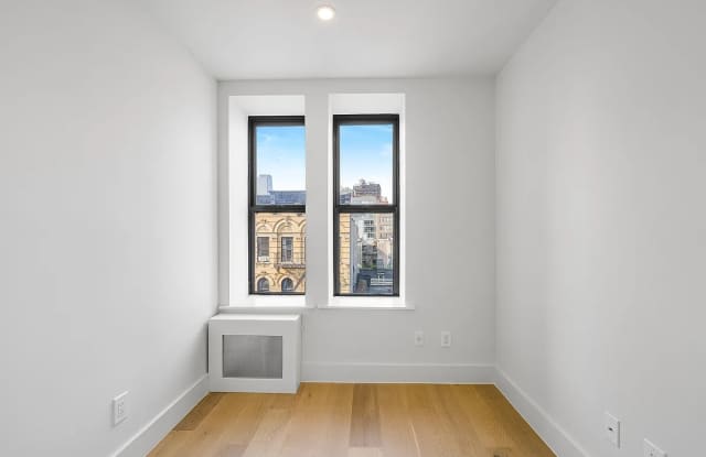 236 W 15th St Gallery 4