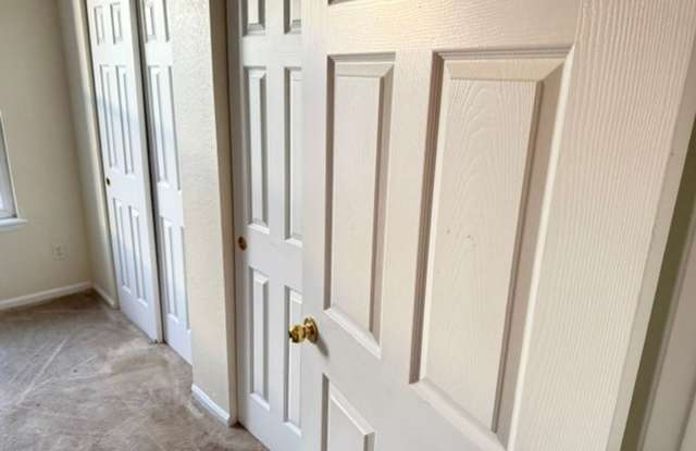 2 Bedroom Townhome in Aurora photos photos