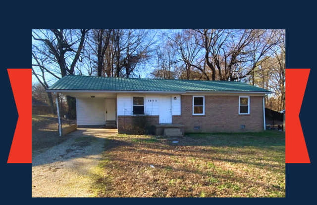1833 Ayers St - 1833 Ayers Street, Dyersburg, TN 38024