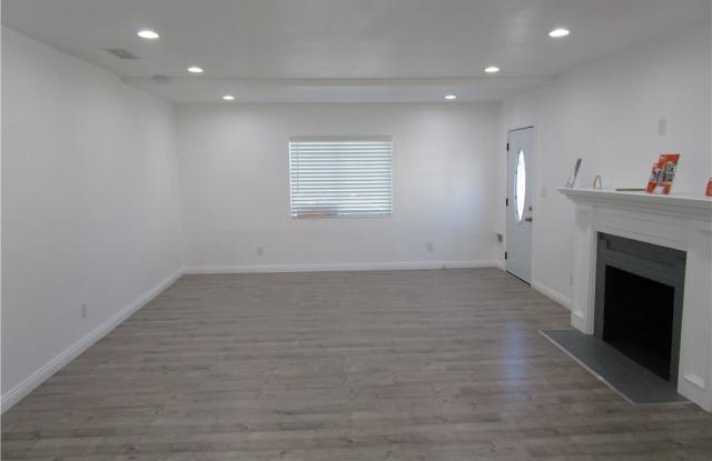 1030 W 92nd Street Gallery 2