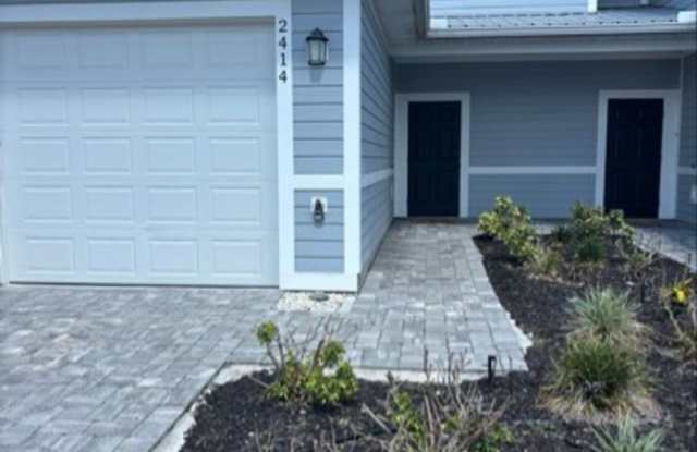 Modern Comfort Meets Style – Beautiful 3-Bed, 2.5-Bath Home in Winter Haven! photos photos