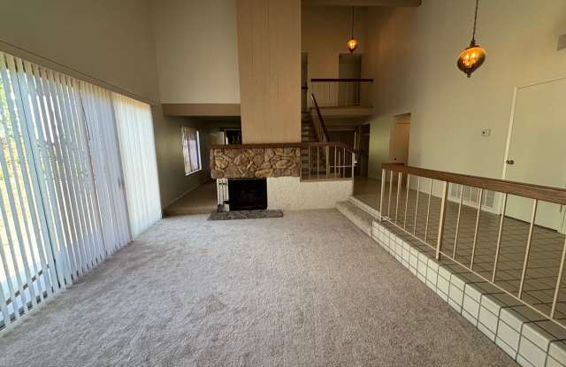 5 Bedroom Home for Rent in Valencia. Gallery 3