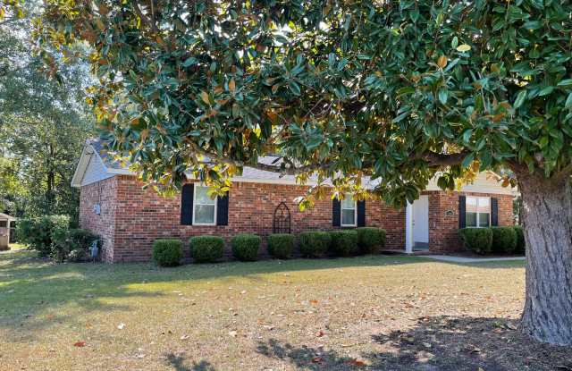 2302 Woodsman Drive photos photos