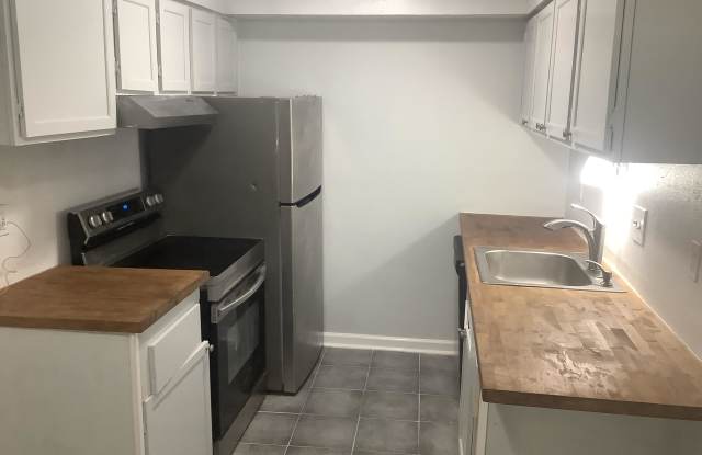 213 Camelot Drive - 1 photos photos