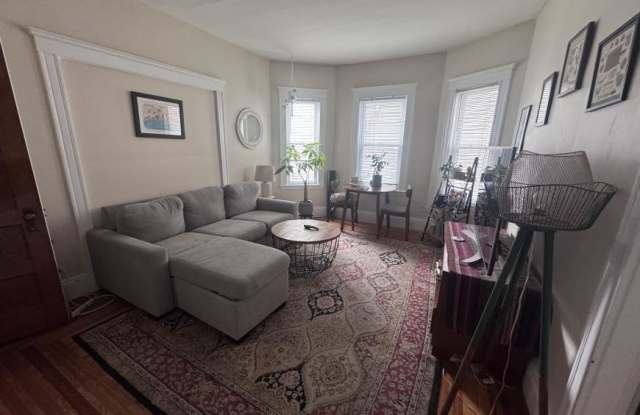 28 Belknap St. Gallery 3