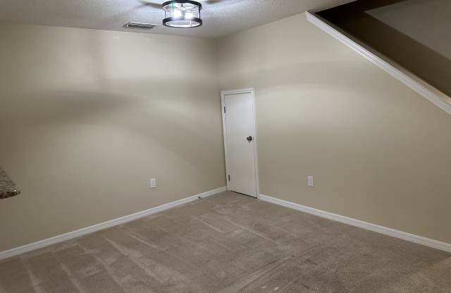 335 Carina Circle Gallery 3