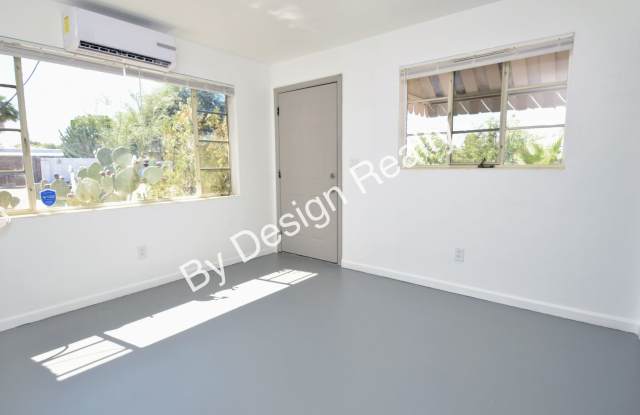 Red Brick 1 Bed 1 Bath Duplex in Midtown Tucson Gallery 4