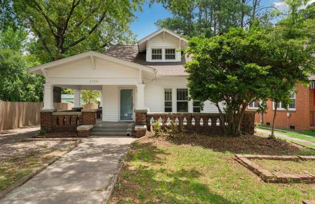 Updated historic Craftsman minutes from downtown and Duke! photos photos