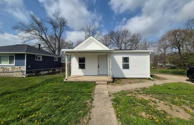 Newly Renovated 2-Bedroom in Elsmere – Off-Street Parking & W/D Hookups photos photos Newly Renovated 2-Bedroom in Elsmere – Off-Street Parking & W/D Hookups photos photos
