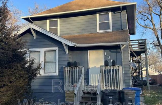 1361 York St - 1361 York Street, Des Moines, IA 50316